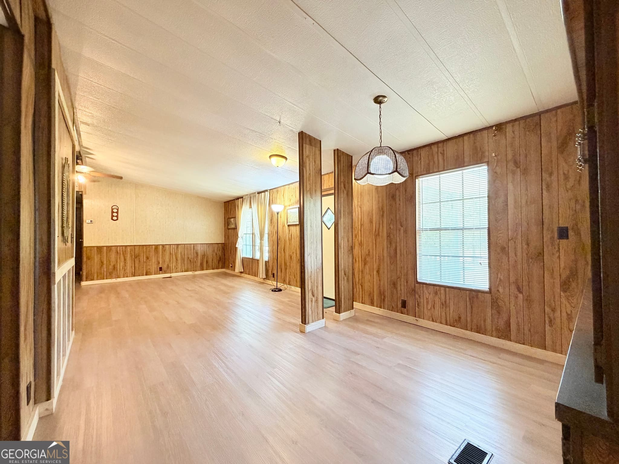 3 bedroom, 2 bathroom, 1,344 sq ft manufactured home,single family residence for sale at 86 Shadydale Road, Lumber City, GA 31549 — photo 8