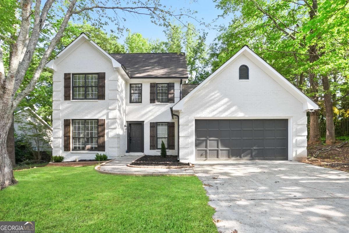 3 bedroom, 2.5 bathroom, 1,846 sq ft single family residence sold at 275 Carriage Chase, Fayetteville, GA 30214