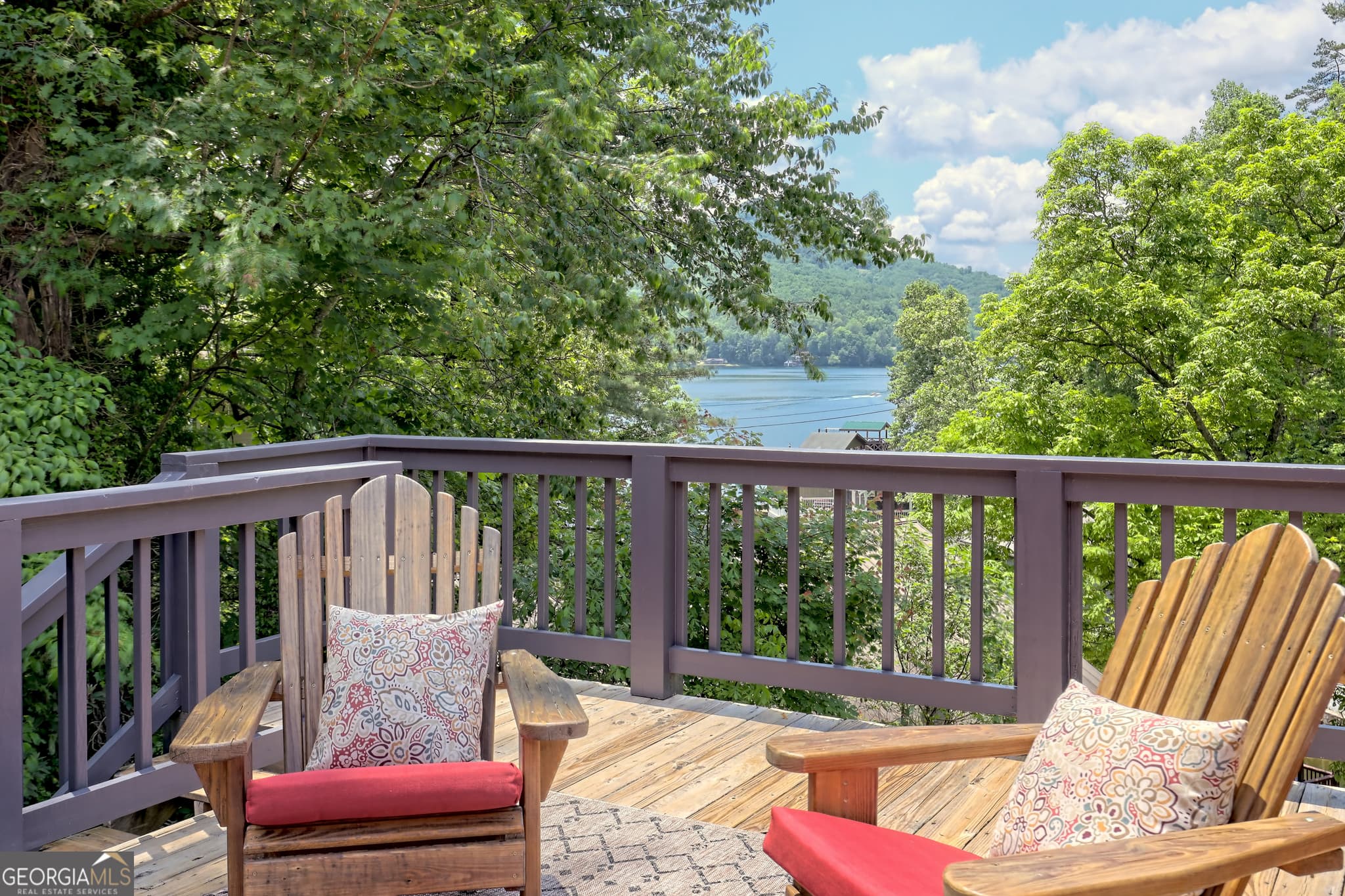 5 bedroom, 3 bathroom, 2,928 sq ft cabin,single family residence for sale at 422 Timpson Cove Road, Clayton, GA 30525 — photo 3