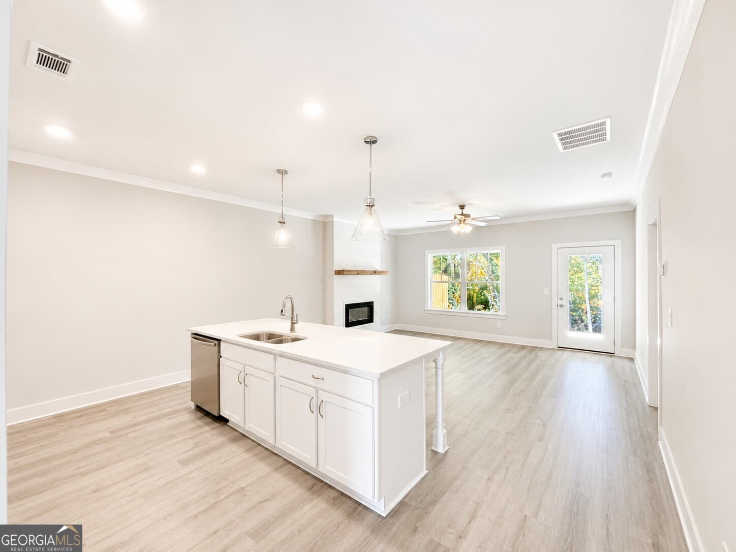 2 bedroom, 2 bathroom, 1,280 sq ft single family residence for sale at 28 Village Court 16, Cleveland, GA 30528 — photo 6