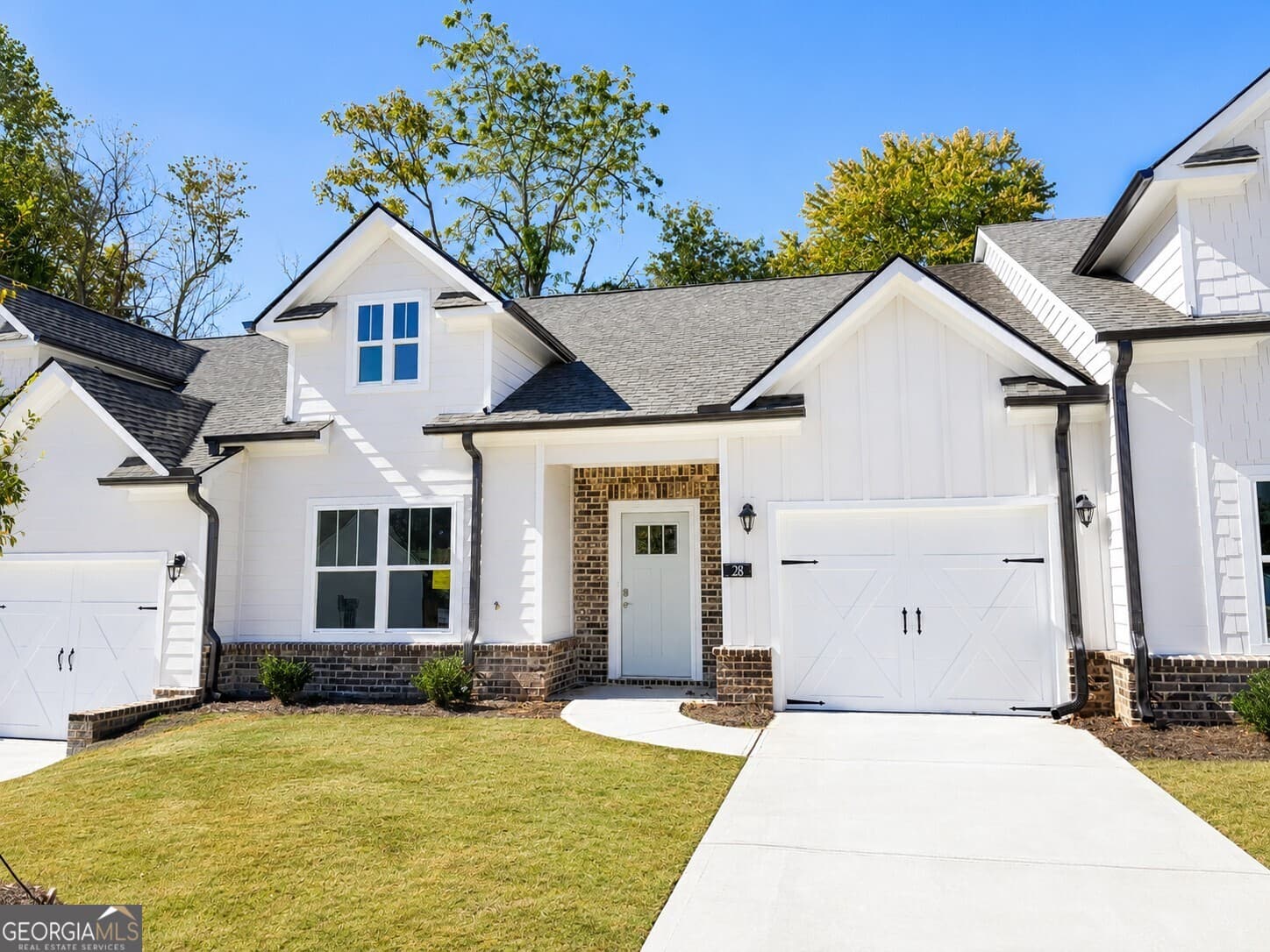 2 bedroom, 2 bathroom, 1,280 sq ft single family residence for sale at 28 Village Court 16, Cleveland, GA 30528 — photo 1 of 13