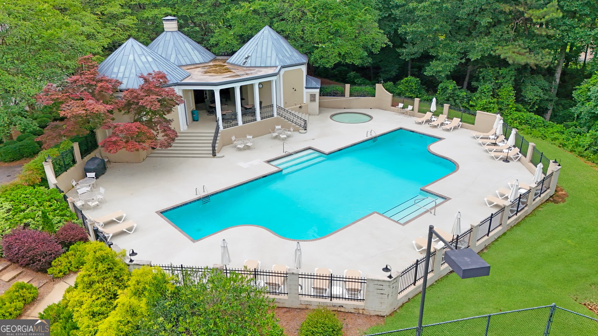 5 bedroom, 4.5 bathroom, 5,698 sq ft single family residence for sale at 103 Woodchase Drive, Lagrange, GA 30240 — photo 6