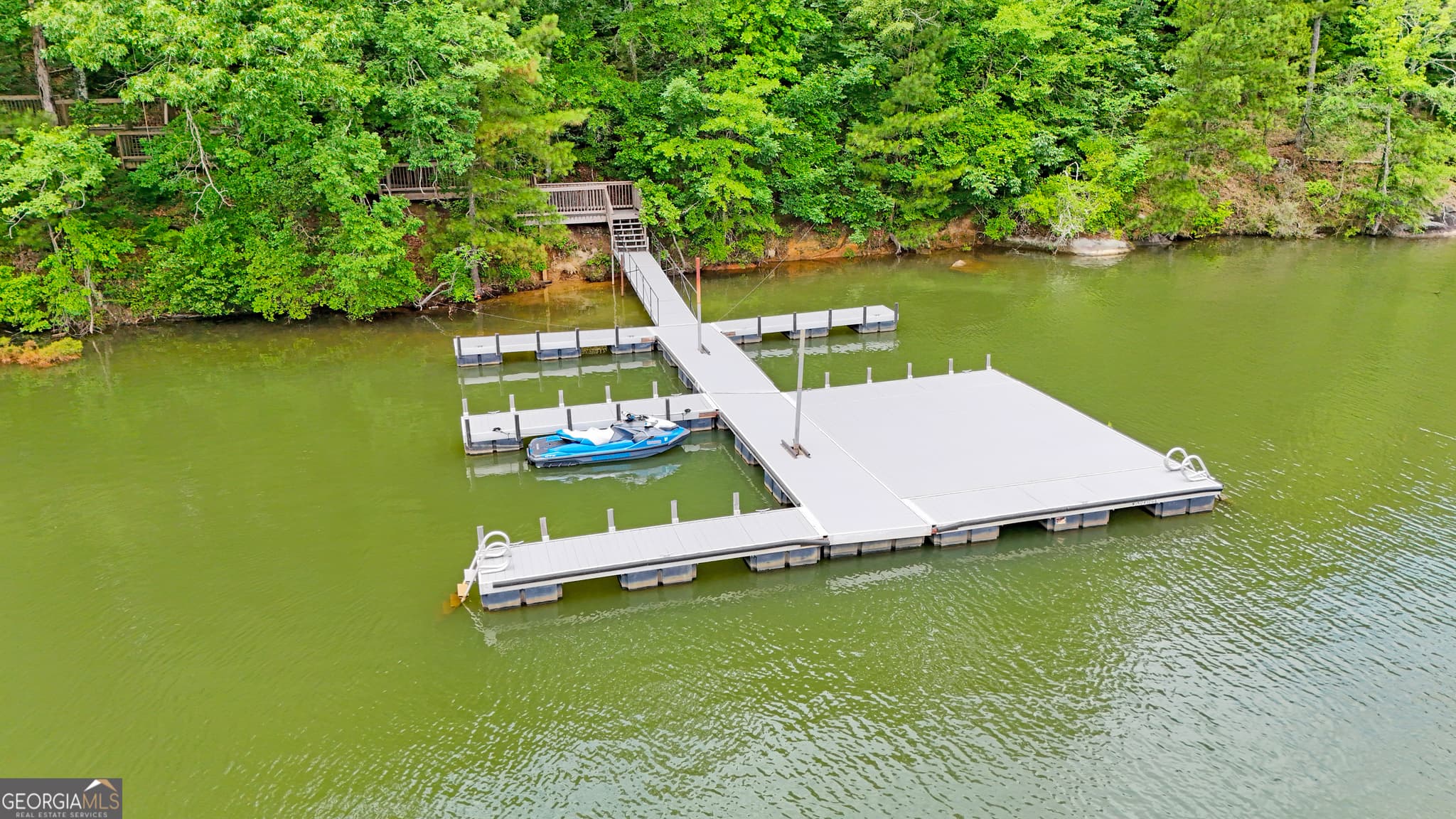 5 bedroom, 4.5 bathroom, 5,698 sq ft single family residence for sale at 103 Woodchase Drive, Lagrange, GA 30240 — photo 4