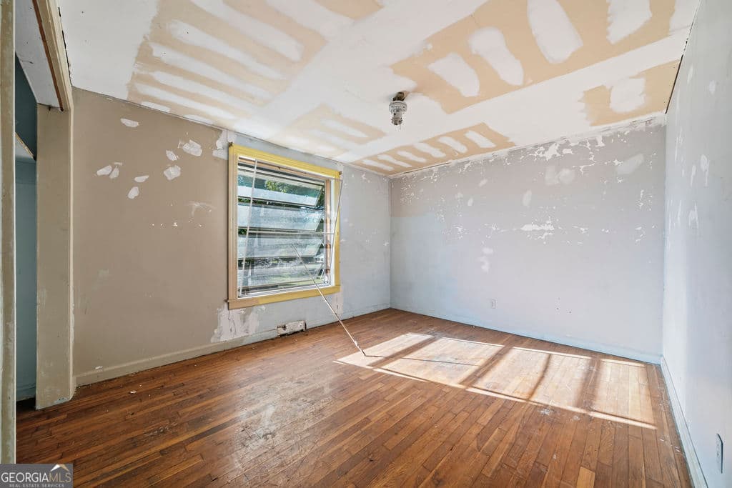 2 bedroom, 1 bathroom, 1,118 sq ft single family residence for sale at 176 Woods Road, Rome, GA 30165 — photo 7