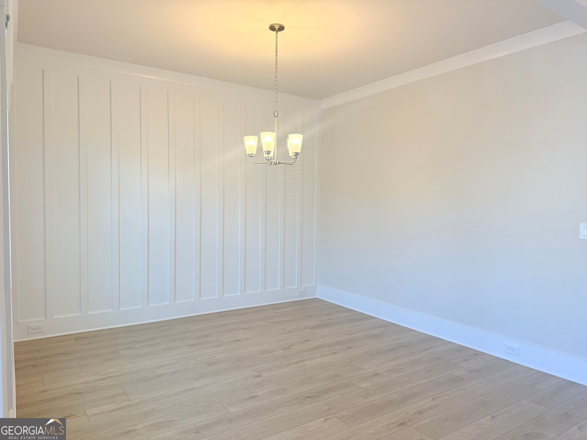 5 bedroom, 4 bathroom, 2,800 sq ft single family residence for sale at 5346 Windridge Parkway 24A, Gainesville, GA 30507 — photo 6