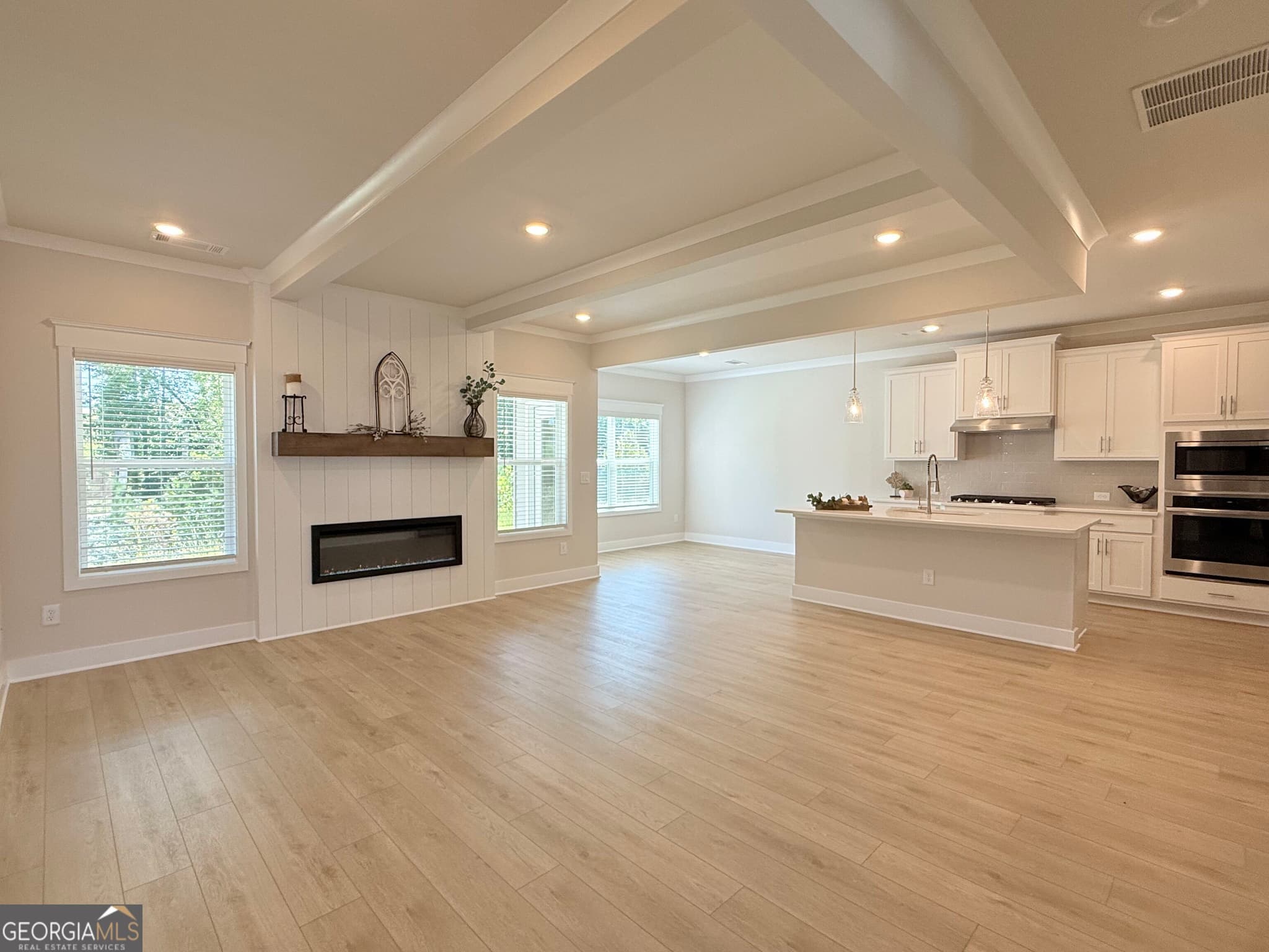 5 bedroom, 4 bathroom, 2,800 sq ft single family residence for sale at 5346 Windridge Parkway 24A, Gainesville, GA 30507 — photo 7