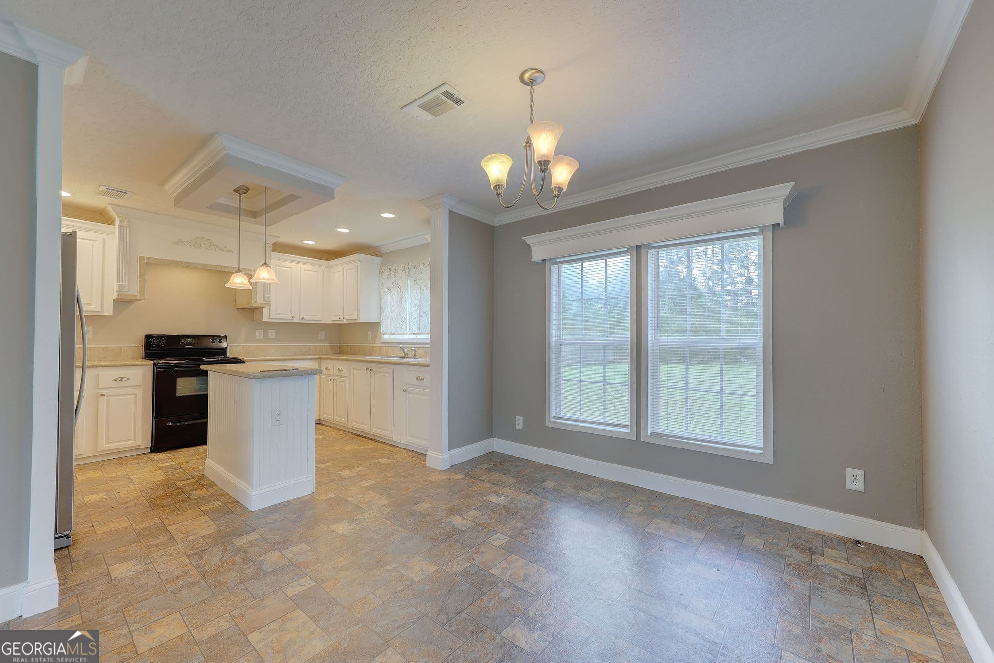 3 bedroom, 2 bathroom, 1,456 sq ft manufactured home,single family residence under contract at 1177 Egg And Butter Road, Ochlocknee, GA 31773 — photo 8