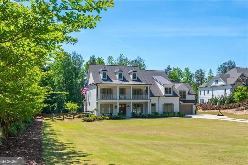6 bedroom, 5.5 bathroom, 5,568 sq ft single family residence for sale at 4184 Thompson Mill Road, Buford, GA 30519 — photo 7