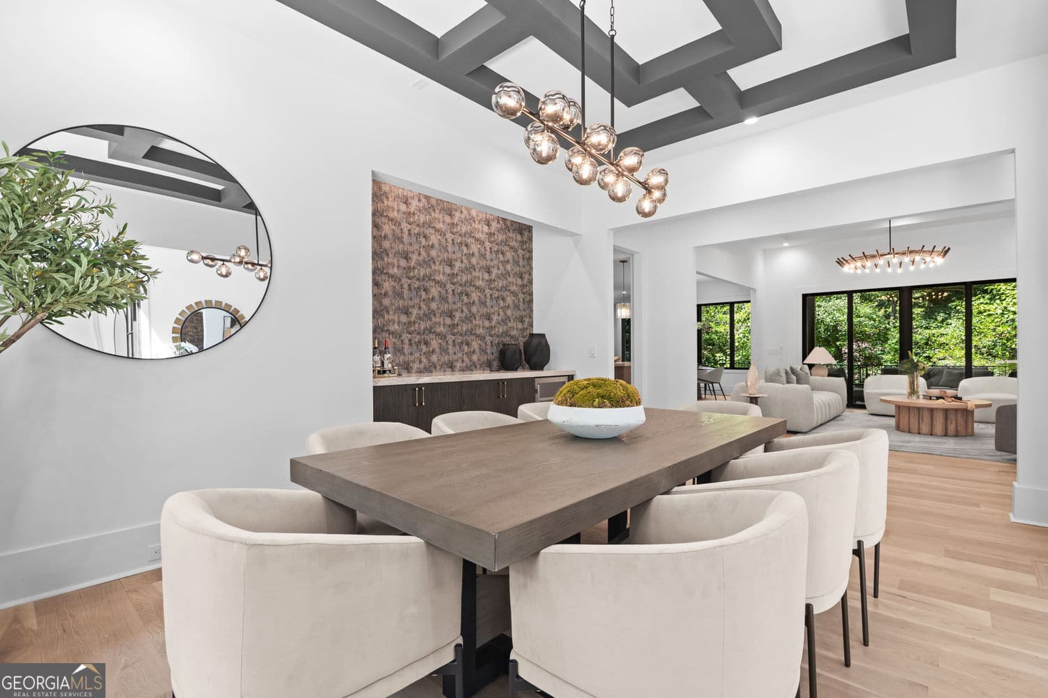 6 bedroom, 8 bathroom, 7,650 sq ft single family residence for sale at 4132 Haverhill Drive, Atlanta, GA 30342 — photo 8
