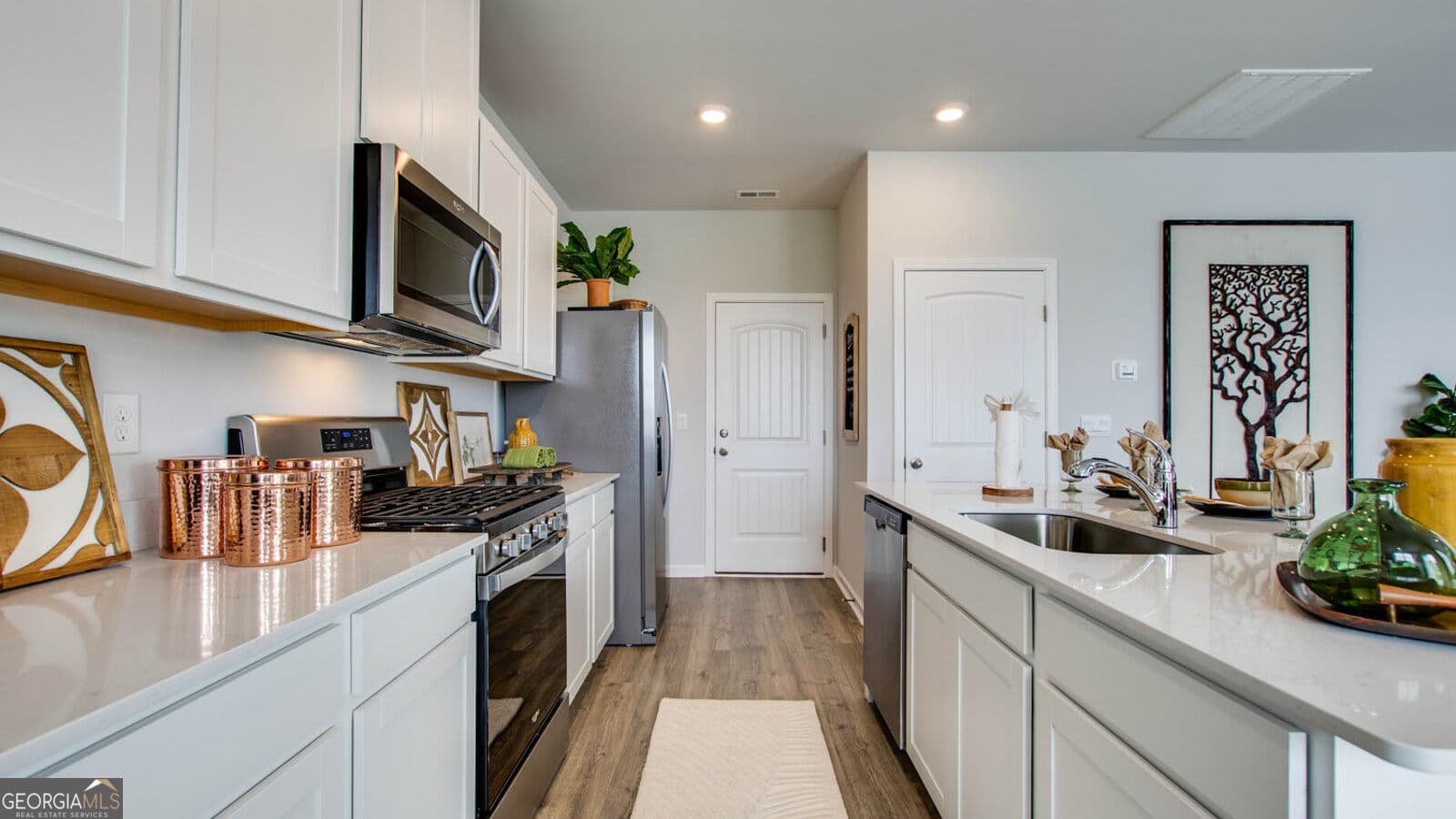 4 bedroom, 2.5 bathroom, 1,821 sq ft single family residence for sale at 240 Hammersmith Landing, Brunswick, GA 31525 — photo 8