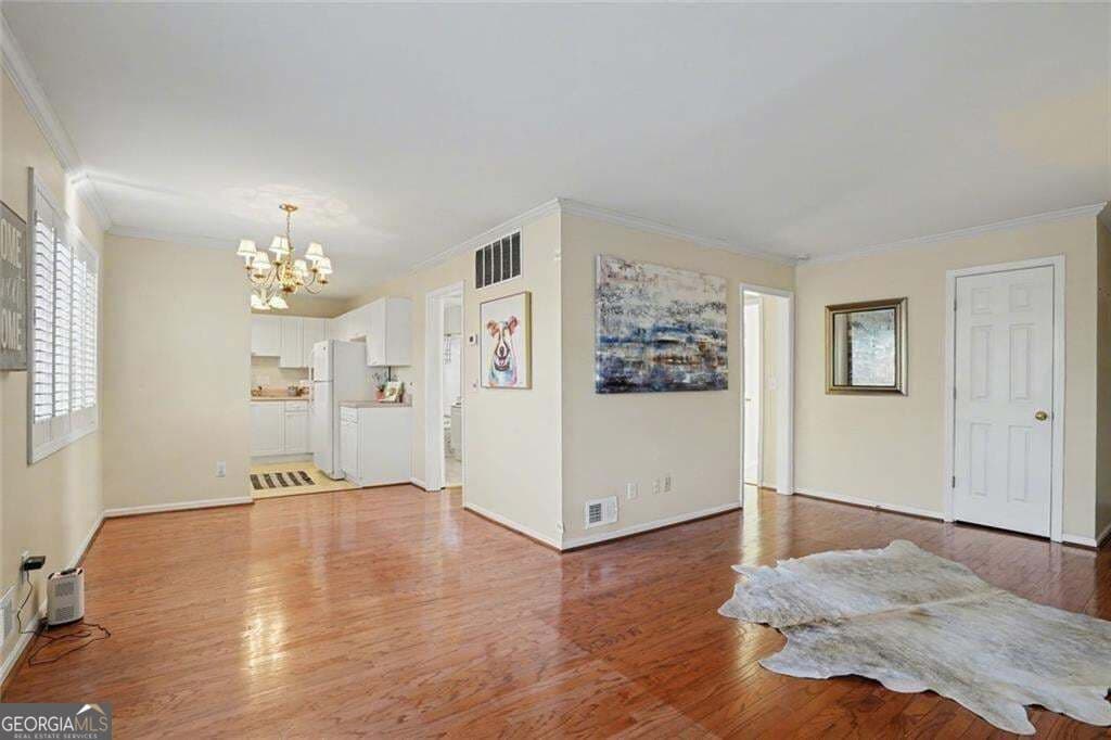2 bedroom, 1.5 bathroom, 886 sq ft condominium for sale at 5375 Roswell Road B1, Sandy Springs, GA 30342 — photo 8