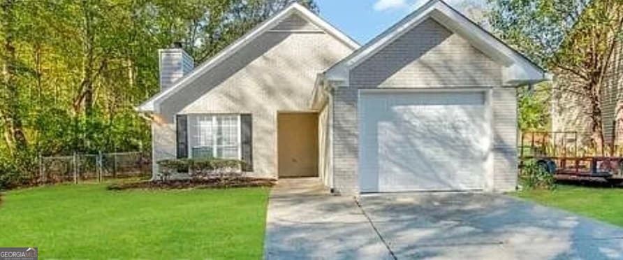 3 bedroom, 2 bathroom, 1,476 sq ft single family residence for sale at 1641 NE Riverchase Circle, Conyers, GA 30013