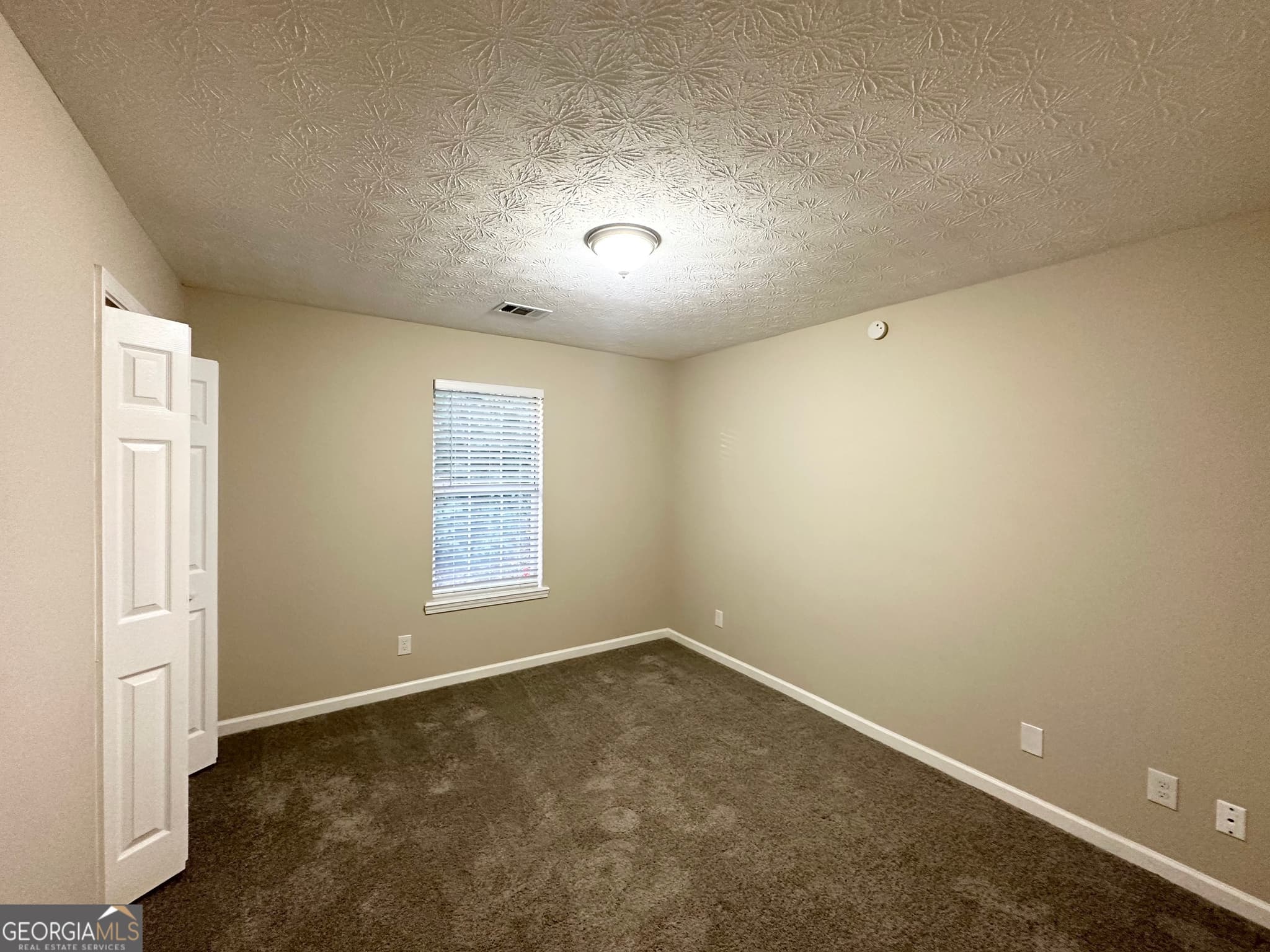 3 bedroom, 2 bathroom, 1,476 sq ft single family residence for sale at 1641 NE Riverchase Circle, Conyers, GA 30013 — photo 10