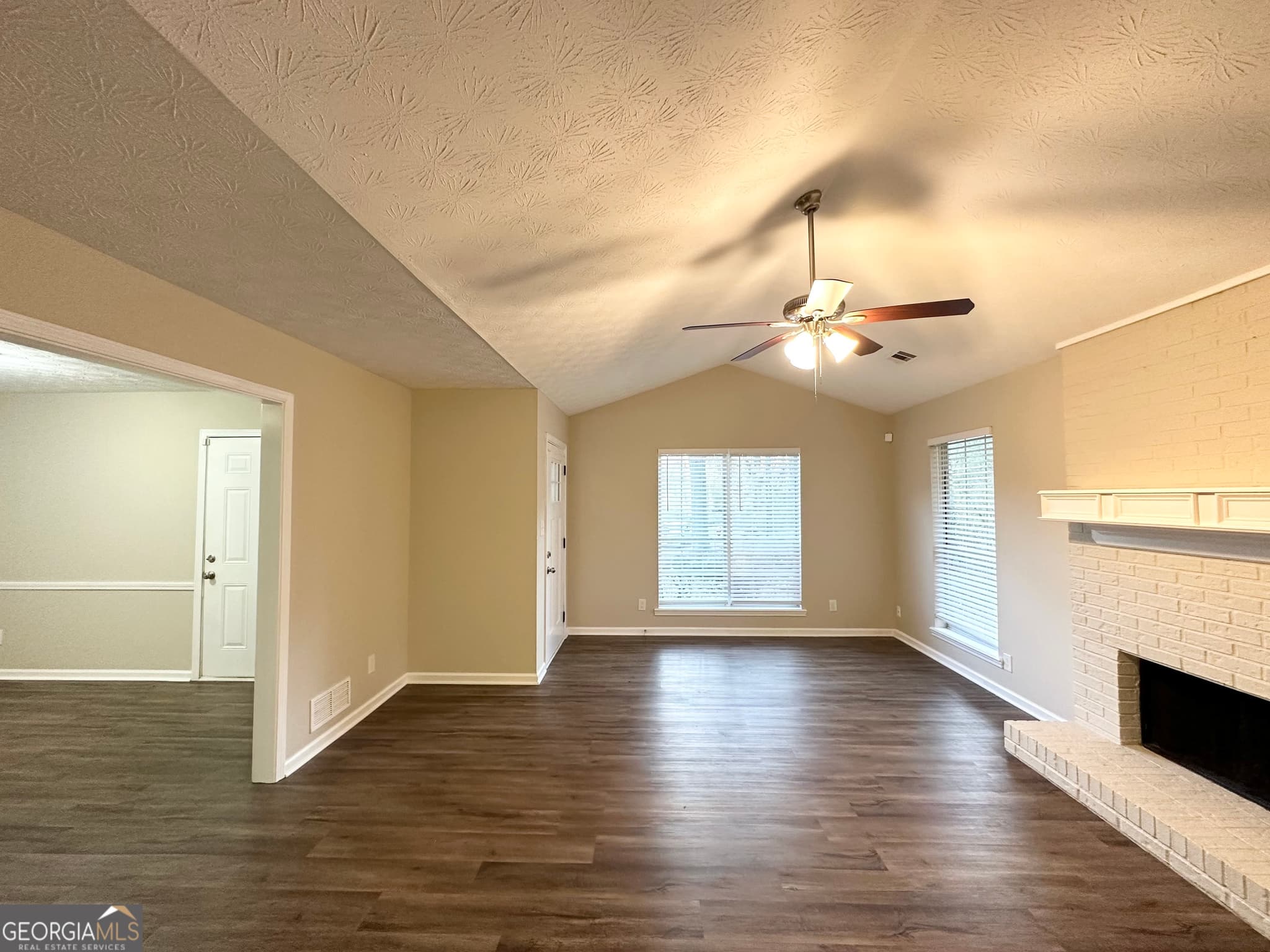 3 bedroom, 2 bathroom, 1,476 sq ft single family residence for sale at 1641 NE Riverchase Circle, Conyers, GA 30013 — photo 4
