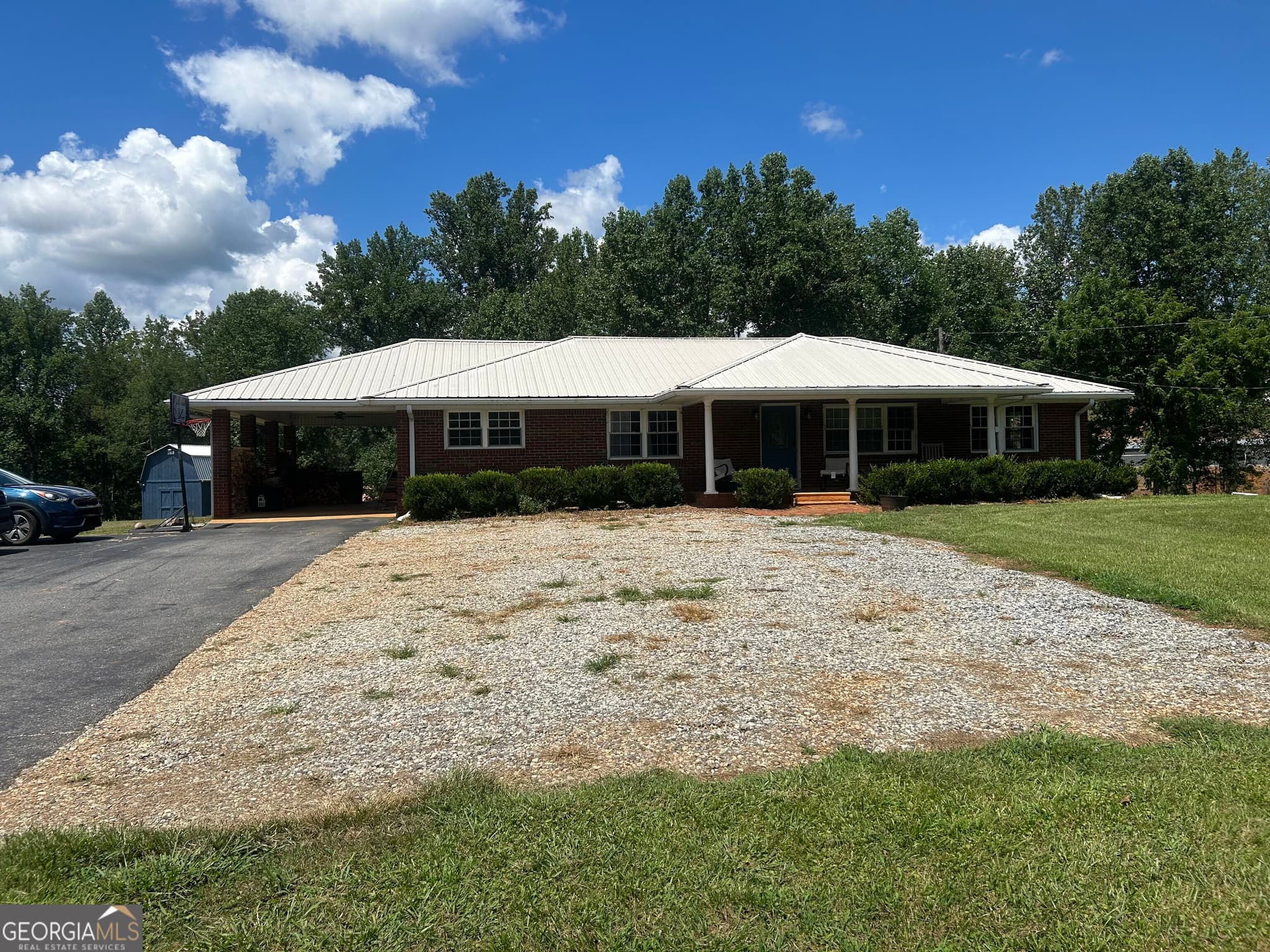 5 bedroom, 3 bathroom, 2,874 sq ft mixed use for sale at 4039 Highway 19, Dahlonega, GA 30533