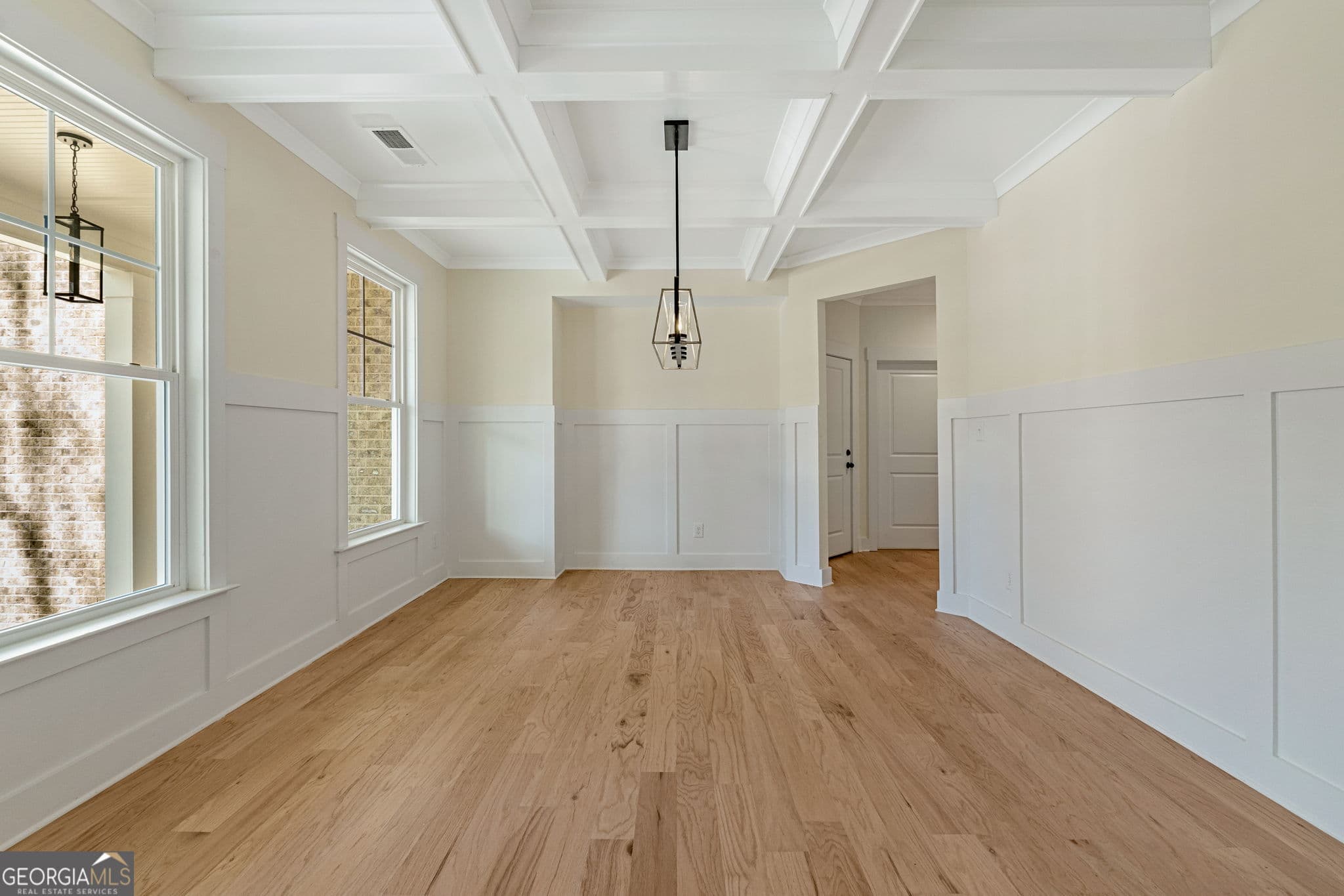 5 bedroom, 3 bathroom, 3,138 sq ft single family residence for sale at 2002 Millstream Court, Griffin, GA 30224 — photo 7