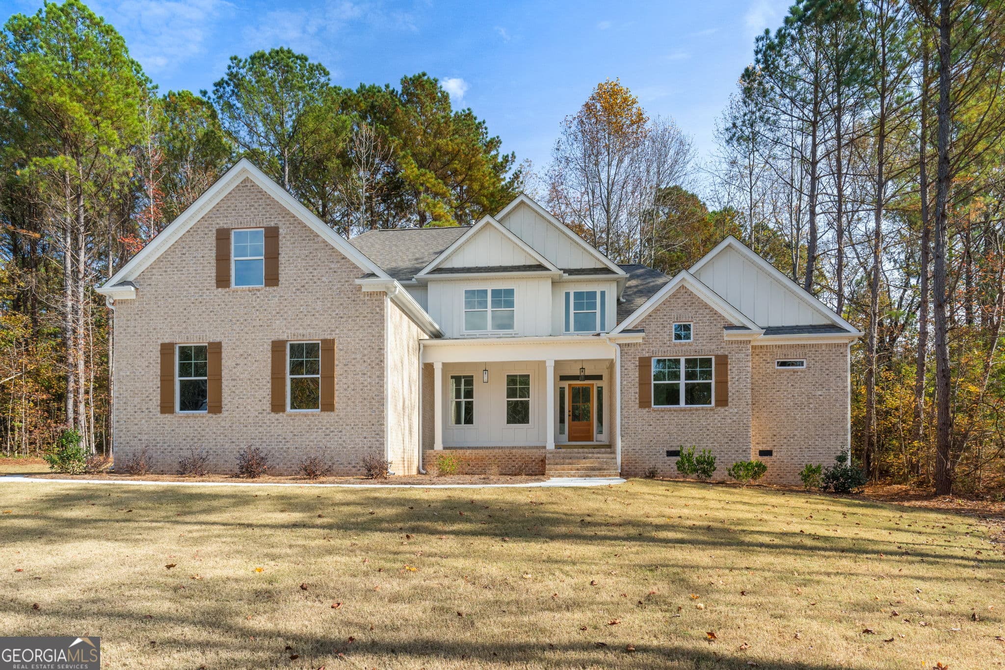 5 bedroom, 3 bathroom, 3,138 sq ft single family residence for sale at 2002 Millstream Court, Griffin, GA 30224 — photo 4