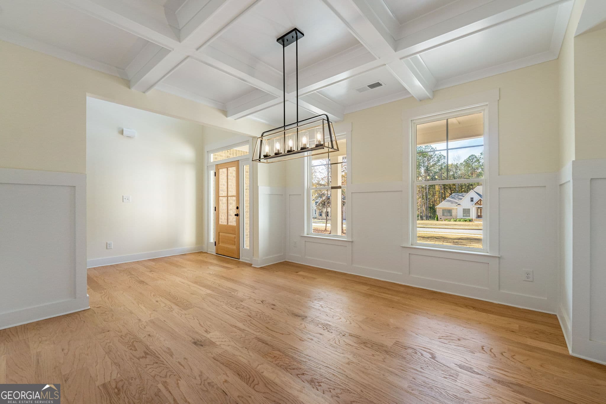 5 bedroom, 3 bathroom, 3,138 sq ft single family residence for sale at 2002 Millstream Court, Griffin, GA 30224 — photo 8