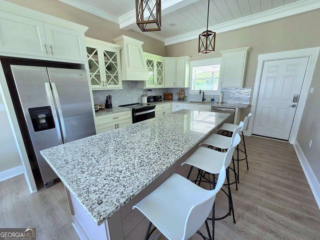 3 bedroom, 2 bathroom, 1,374 sq ft single family residence for sale at 215 E Eighth Street, Adel, GA 31620 — photo 9