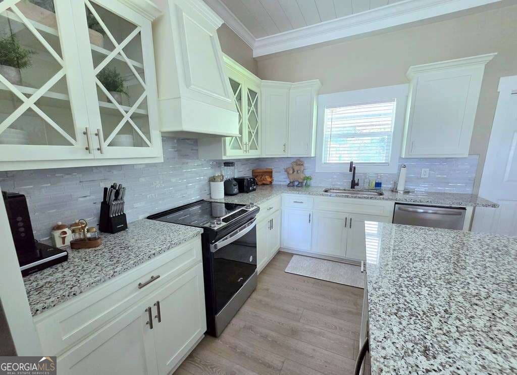 3 bedroom, 2 bathroom, 1,374 sq ft single family residence for sale at 215 E Eighth Street, Adel, GA 31620 — photo 10