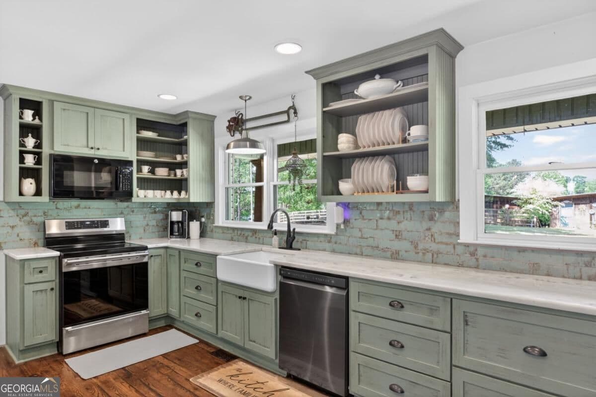 4 bedroom, 3.5 bathroom, 3,194 sq ft single family residence for sale at 1110 Old Driver Road, Whitesburg, GA 30185 — photo 9