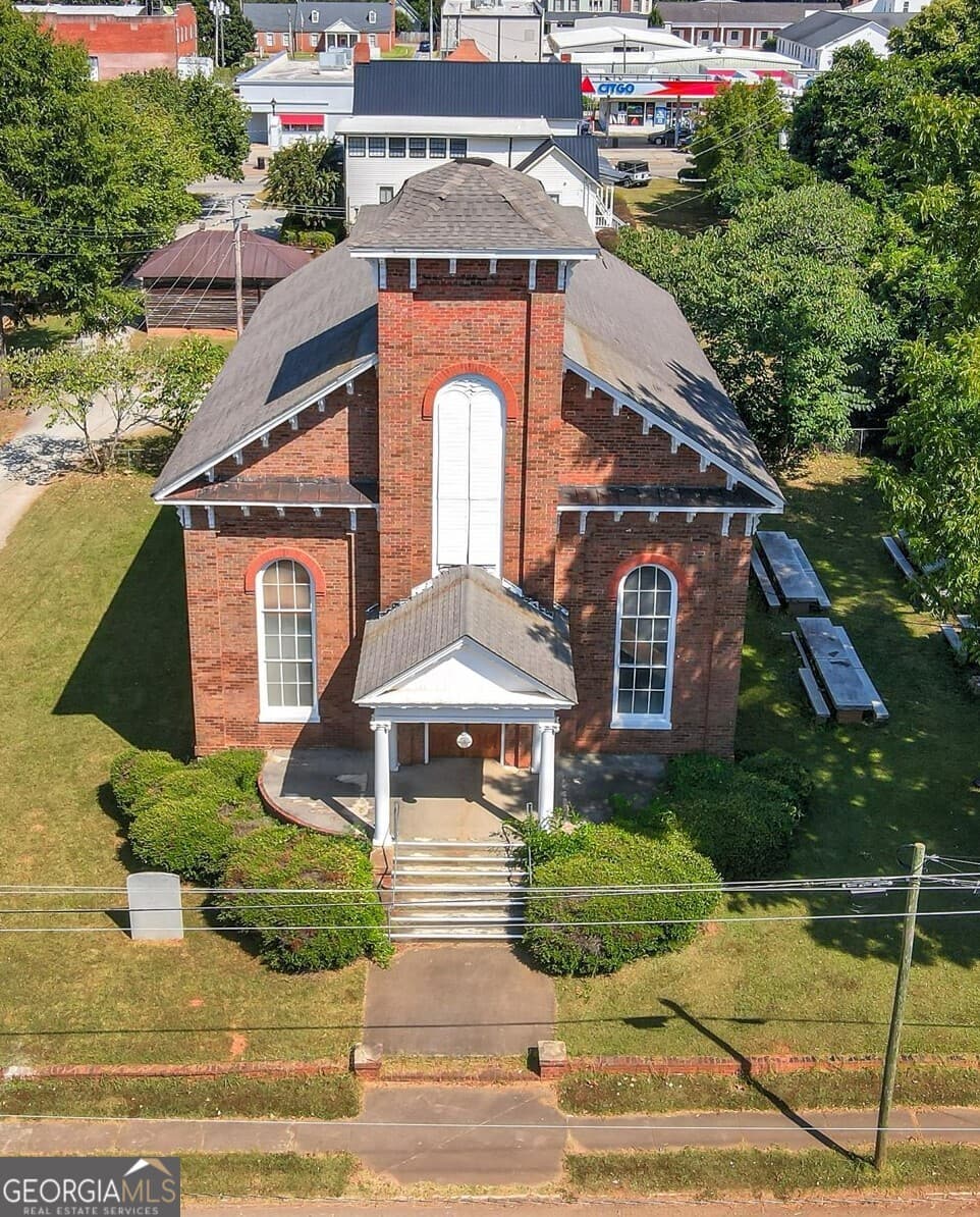 1 bedroom, 1.5 bathroom, 2,700 sq ft conversion for sale at 205 E Liberty Street, Washington, GA 30673 — photo 4