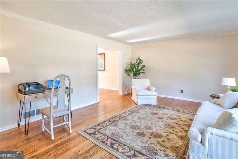 3 bedroom, 2.5 bathroom, 2,276 sq ft single family residence for rent at 4010 Mansion Drive, Marietta, GA 30062 for $2,850 a month — photo 7
