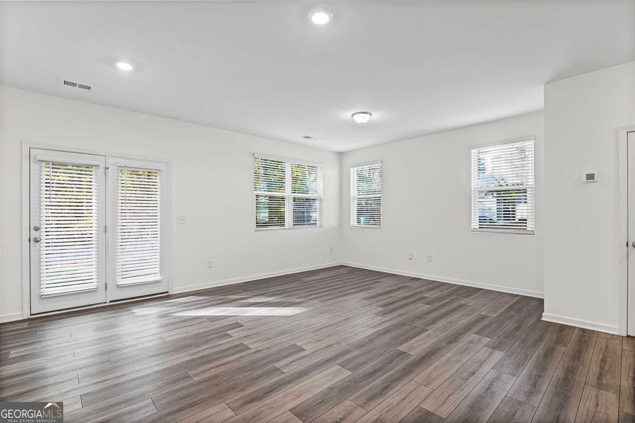 3 bedroom, 2.5 bathroom, 1,420 sq ft townhouse for rent at 461 Union Station Street, Cartersville, GA 30120 for $1,499 a month — photo 7