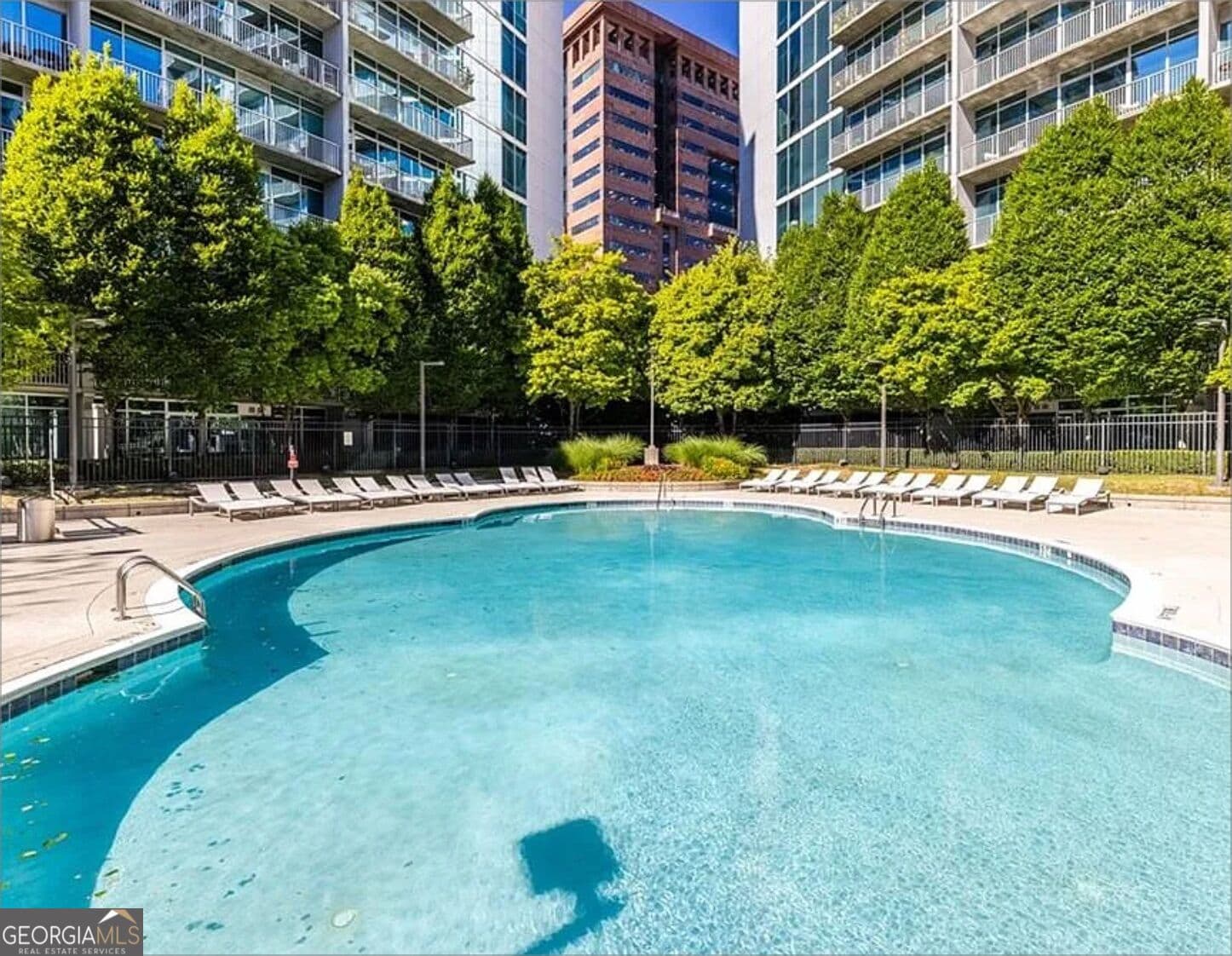 1 bedroom, 1 bathroom, 800 sq ft condominium for sale at 950 W Peachtree Street 1702, Atlanta, GA 30309 — photo 5