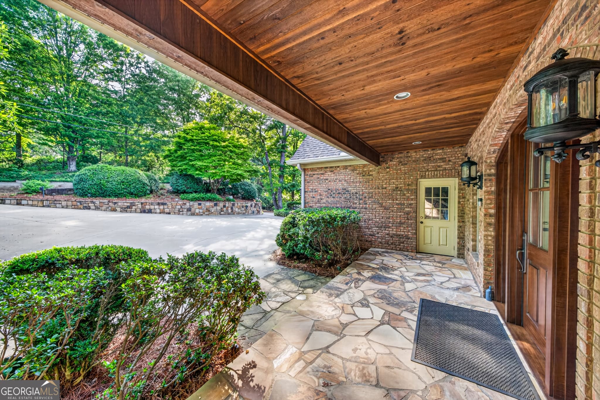 5 bedroom, 4.5 bathroom, 5,614 sq ft single family residence for sale at 795 Chenocetah Drive, Cornelia, GA 30531 — photo 5