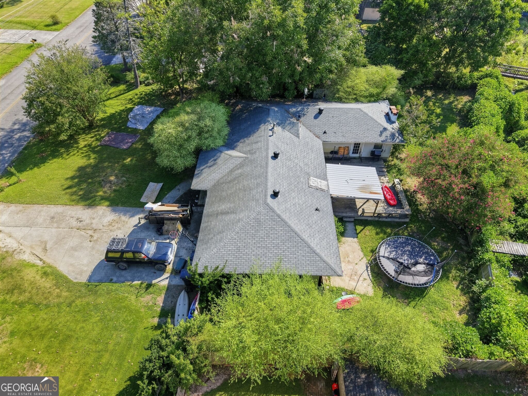 5 bedroom, 2 bathroom, 1,982 sq ft single family residence for sale at 419 Elliott Drive, Rome, GA 30165 — photo 2