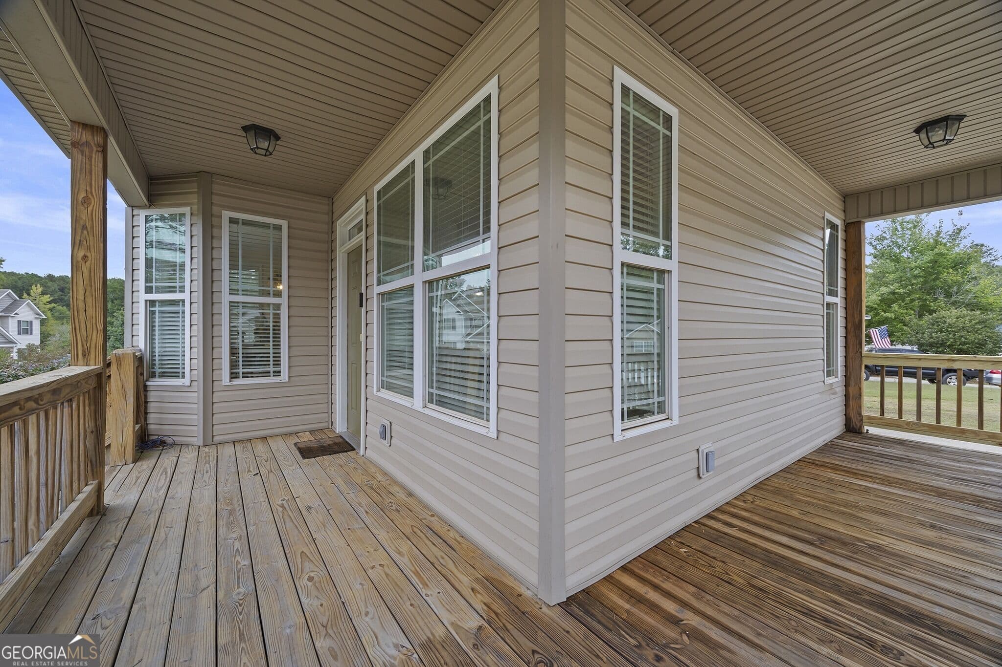 3 bedroom, 3 bathroom, 1,416 sq ft single family residence for sale at 358 Cypress Drive, Gray, GA 31032 — photo 2