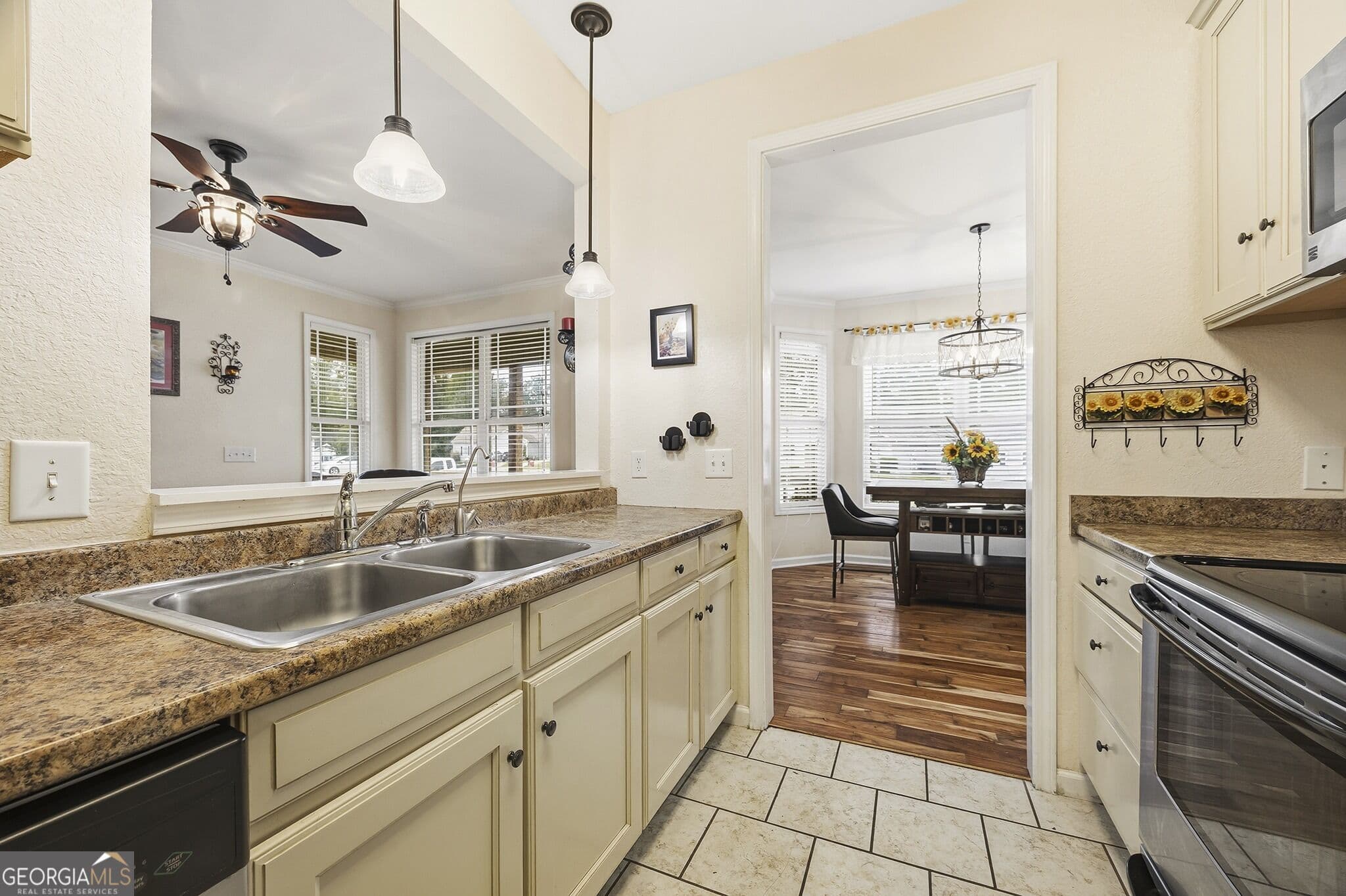 3 bedroom, 3 bathroom, 1,416 sq ft single family residence for sale at 358 Cypress Drive, Gray, GA 31032 — photo 8