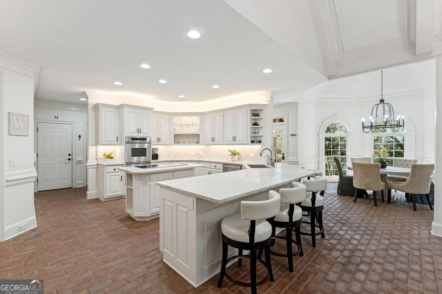 5 bedroom, 6 bathroom, 7,911 sq ft single family residence for sale at 2540 Sugarloaf Club Drive, Duluth, GA 30097 — photo 9