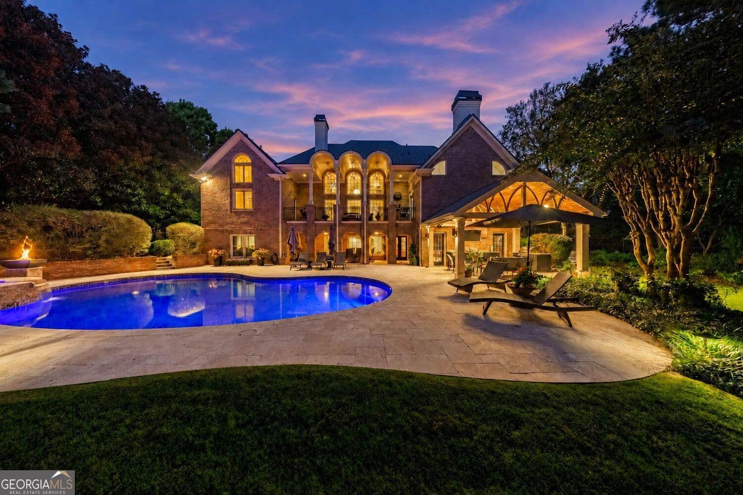 5 bedroom, 6 bathroom, 7,911 sq ft single family residence for sale at 2540 Sugarloaf Club Drive, Duluth, GA 30097 — photo 4