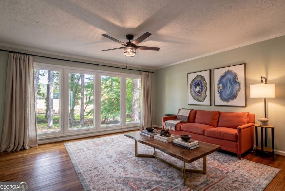 3 bedroom, 2 bathroom, 2,257 sq ft single family residence for sale at 925 Cleveland Road, Bogart, GA 30622 — photo 5