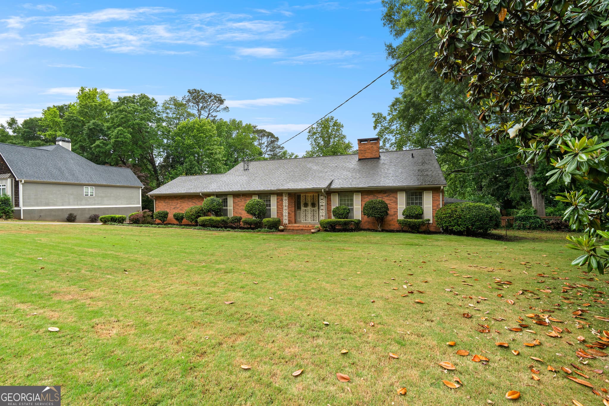 4 bedroom, 4 bathroom, 3,855 sq ft single family residence for sale at 501 Pineview Terrace, Lagrange, GA 30240 — photo 2