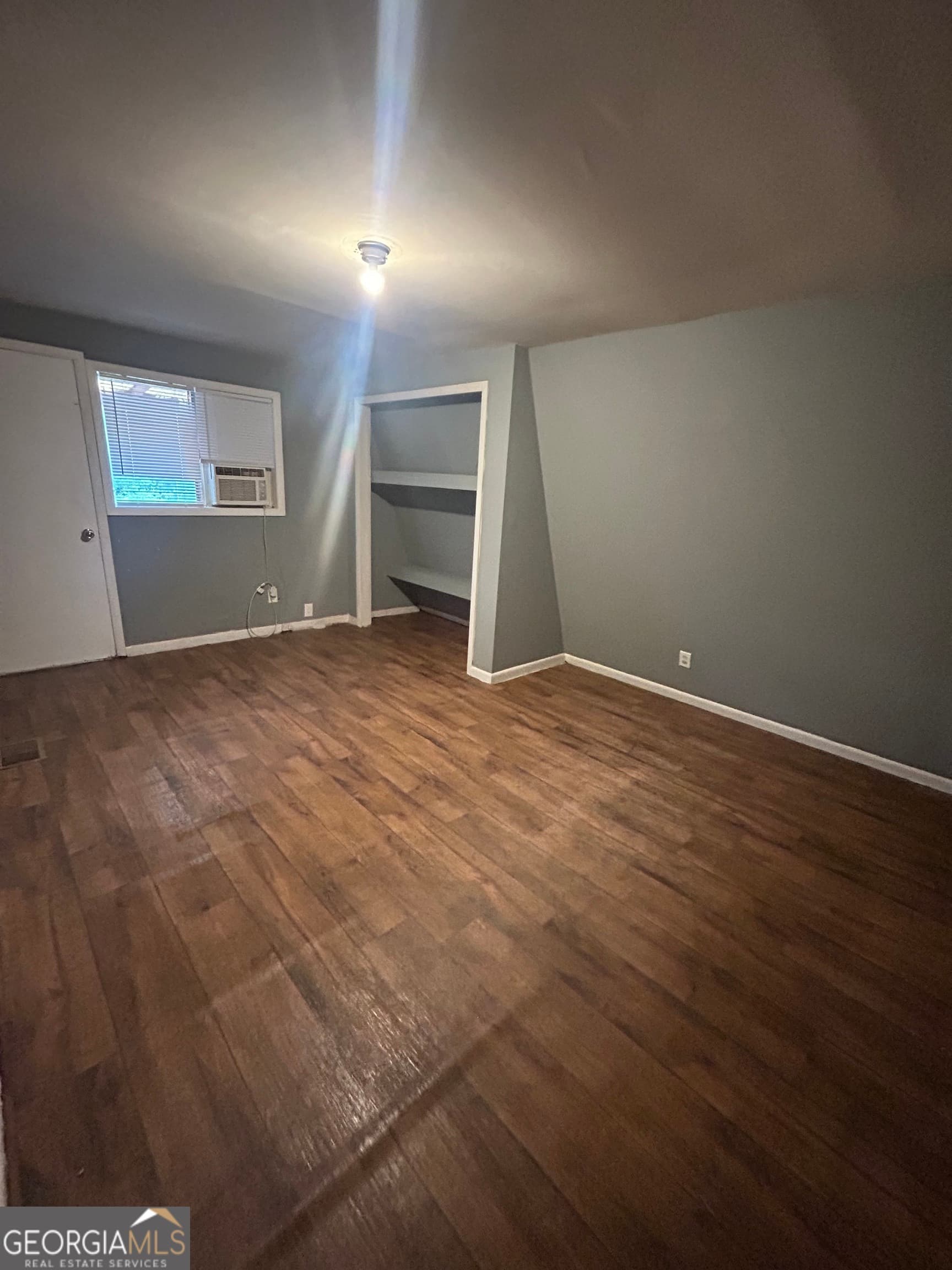 3 bedroom, 1 bathroom, 1,020 sq ft single family residence for sale at 330 Meadowbrook Drive, Mcdonough, GA 30253 — photo 3
