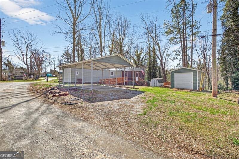2 bedroom, 2 bathroom manufactured home,single family residence for sale at 5520 Mount Shores Circle, Gainesville, GA 30506 — photo 7