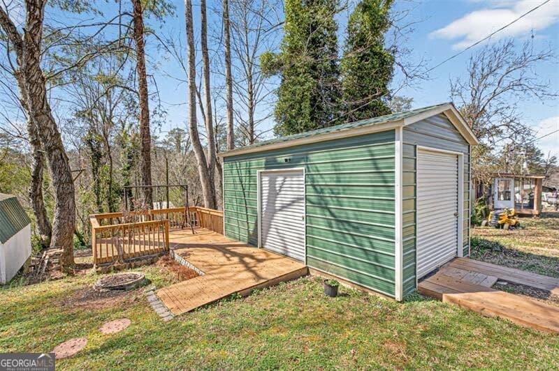 2 bedroom, 2 bathroom manufactured home,single family residence for sale at 5520 Mount Shores Circle, Gainesville, GA 30506 — photo 9