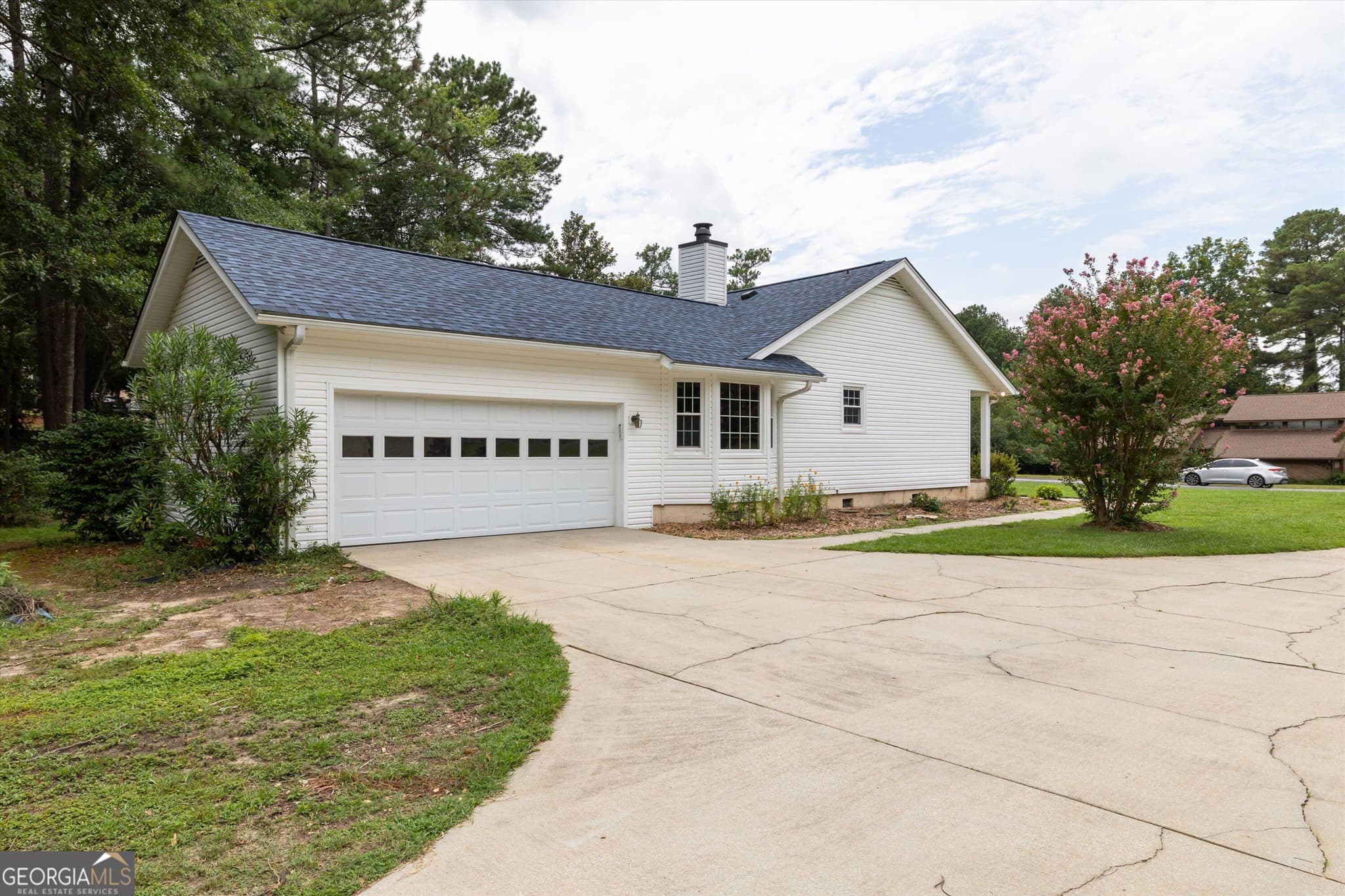 4 bedroom, 2 bathroom, 2,114 sq ft single family residence for sale at 1082 Kismet Drive, Aiken, SC 29803 — photo 2