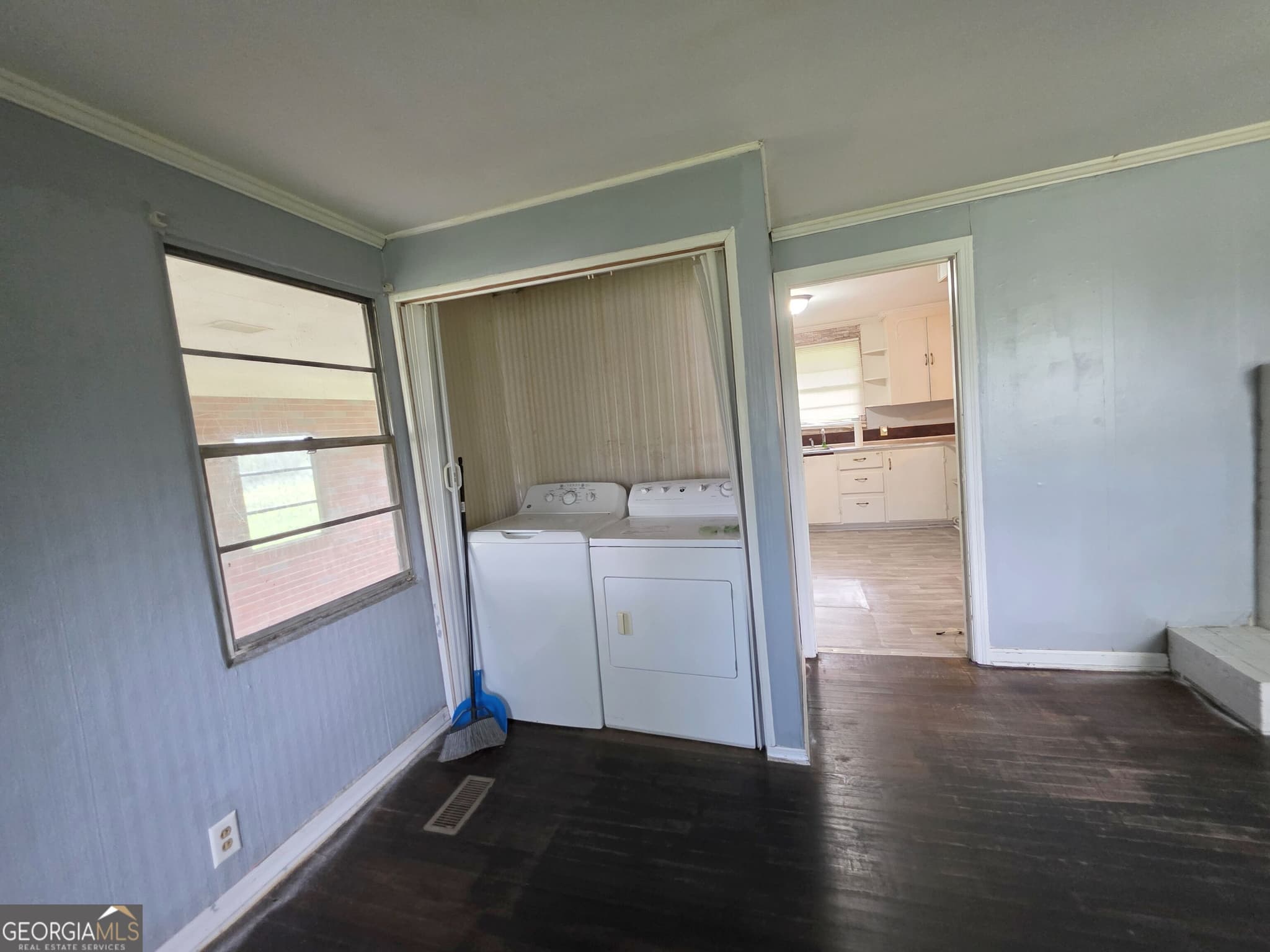 2 bedroom, 1 bathroom, 1,092 sq ft single family residence for sale at 1056 Tommy Purvis Jr Road, Reynolds, GA 31076 — photo 4