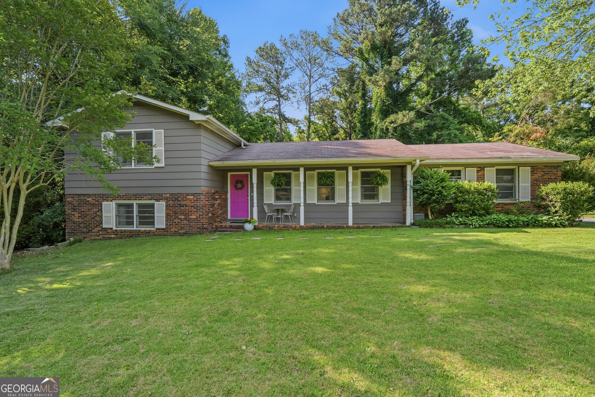 3 bedroom, 3 bathroom, 2,255 sq ft single family residence sold at 1179 Matthews Place, Macon, GA 31210