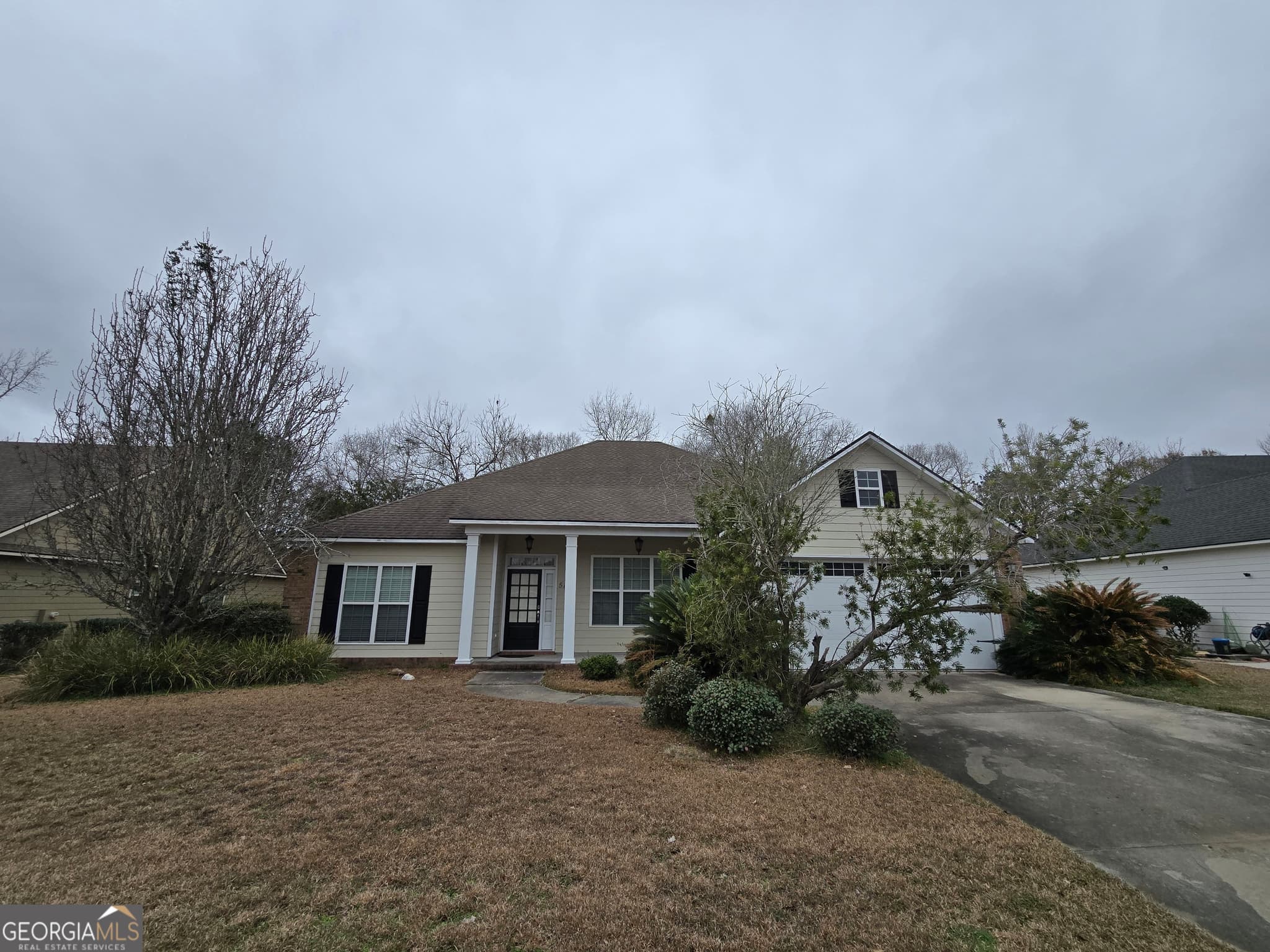 4 bedroom, 3 bathroom, 2,145 sq ft single family residence sold at 5196 Carlton Ridge Circle, Hahira, GA 31632