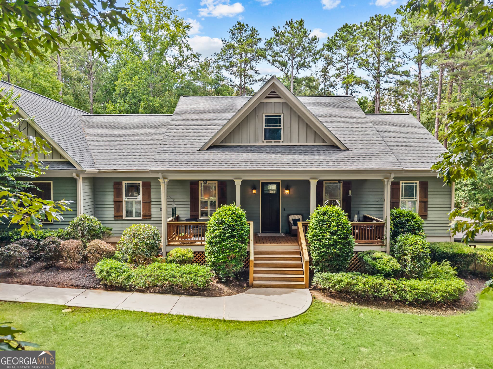 3 bedroom, 3.5 bathroom, 3,468 sq ft single family residence under contract at 135 Phoenix Drive, Eatonton, GA 31024 — photo 2
