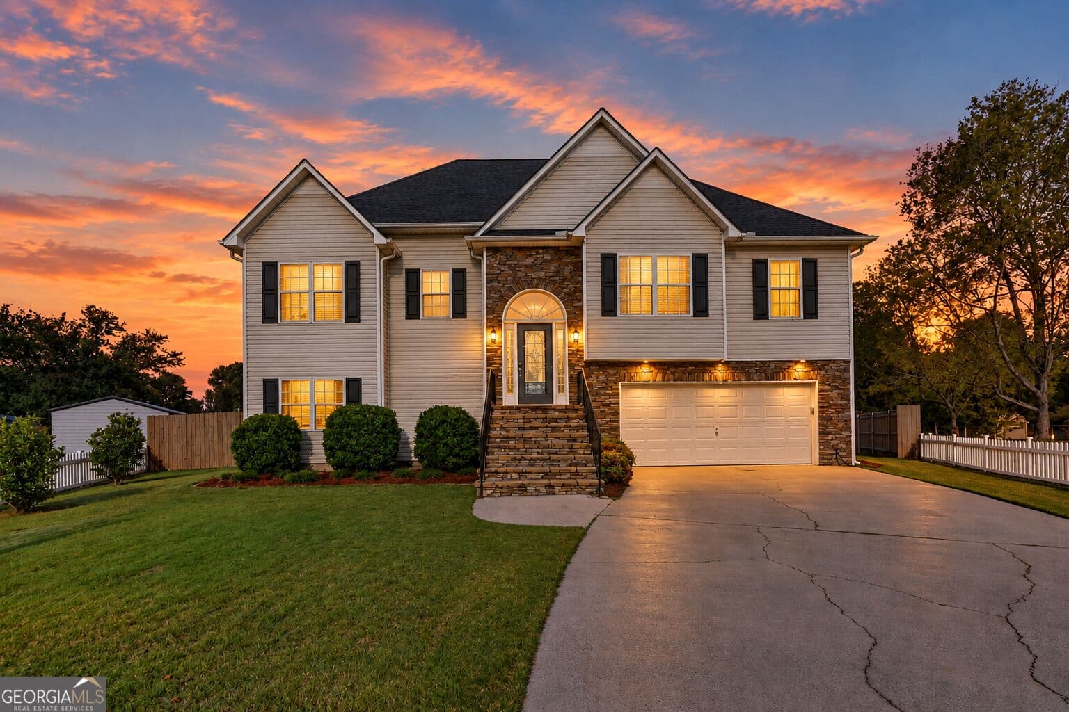 4 bedroom, 3 bathroom single family residence for sale at 108 Summerfield Way, Calhoun, GA 30701 — photo 1 of 71