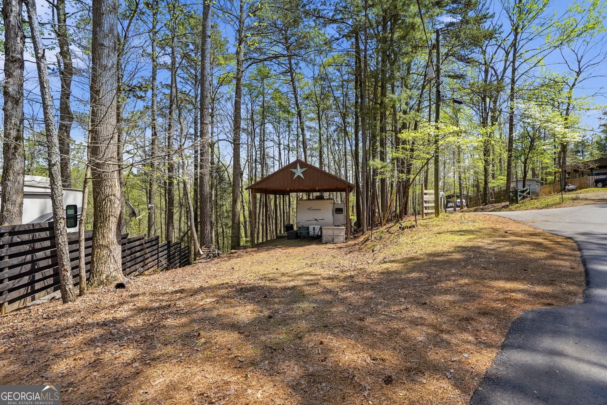 1 bedroom, 1 bathroom single family residence for sale at 96 10th Street, Ellijay, GA 30540 — photo 3