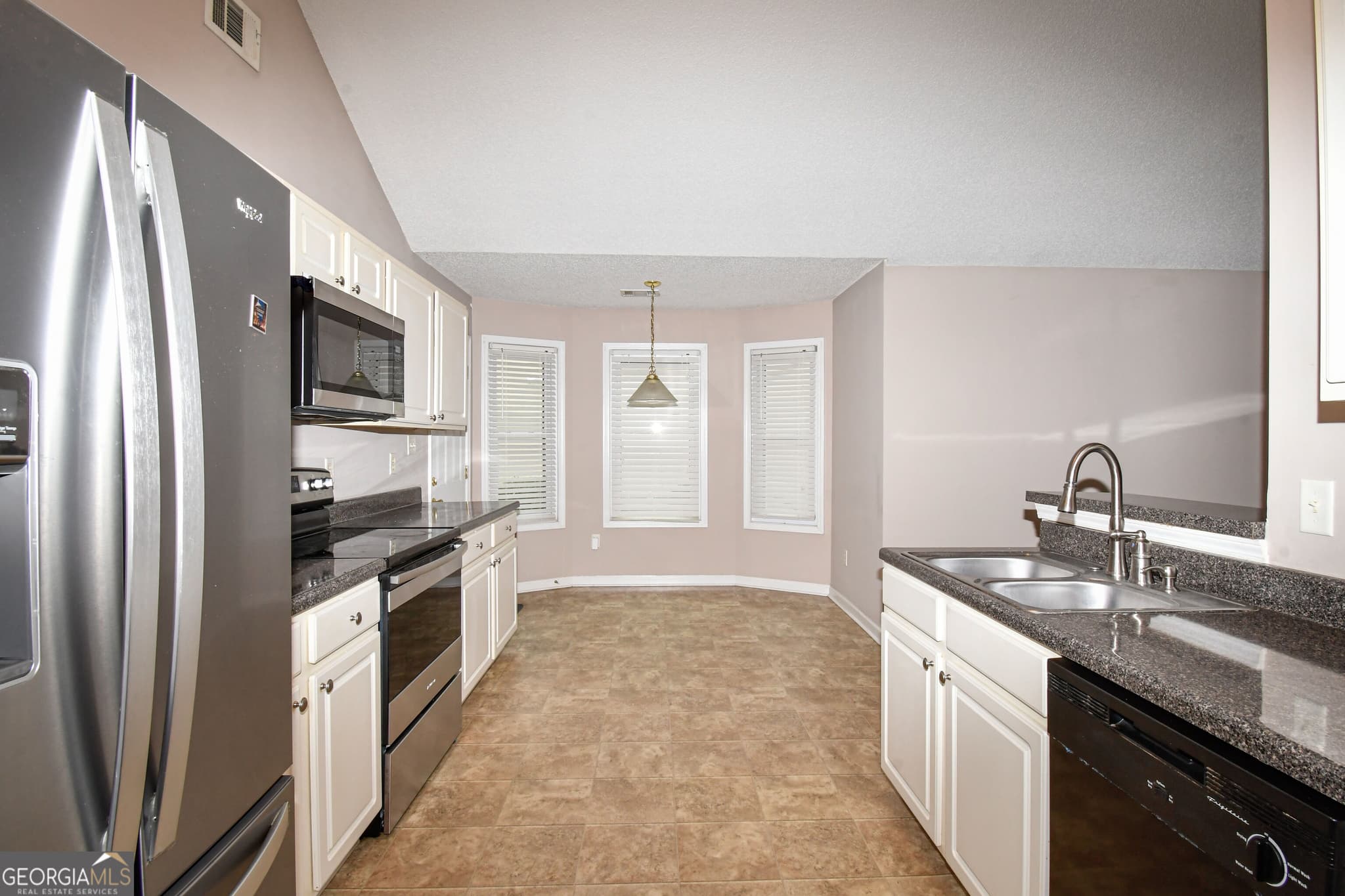 3 bedroom, 2 bathroom, 1,571 sq ft single family residence for rent at 4747 Bob White Run, Lithonia, GA 30038 for $1,950 a month — photo 6