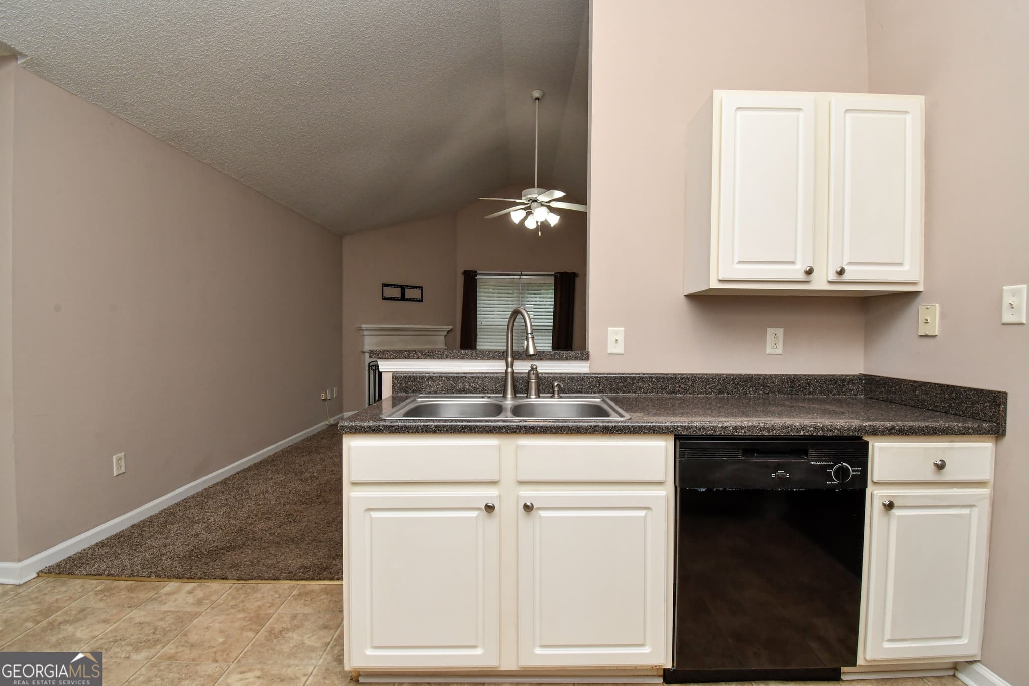 3 bedroom, 2 bathroom, 1,571 sq ft single family residence for rent at 4747 Bob White Run, Lithonia, GA 30038 for $1,950 a month — photo 9