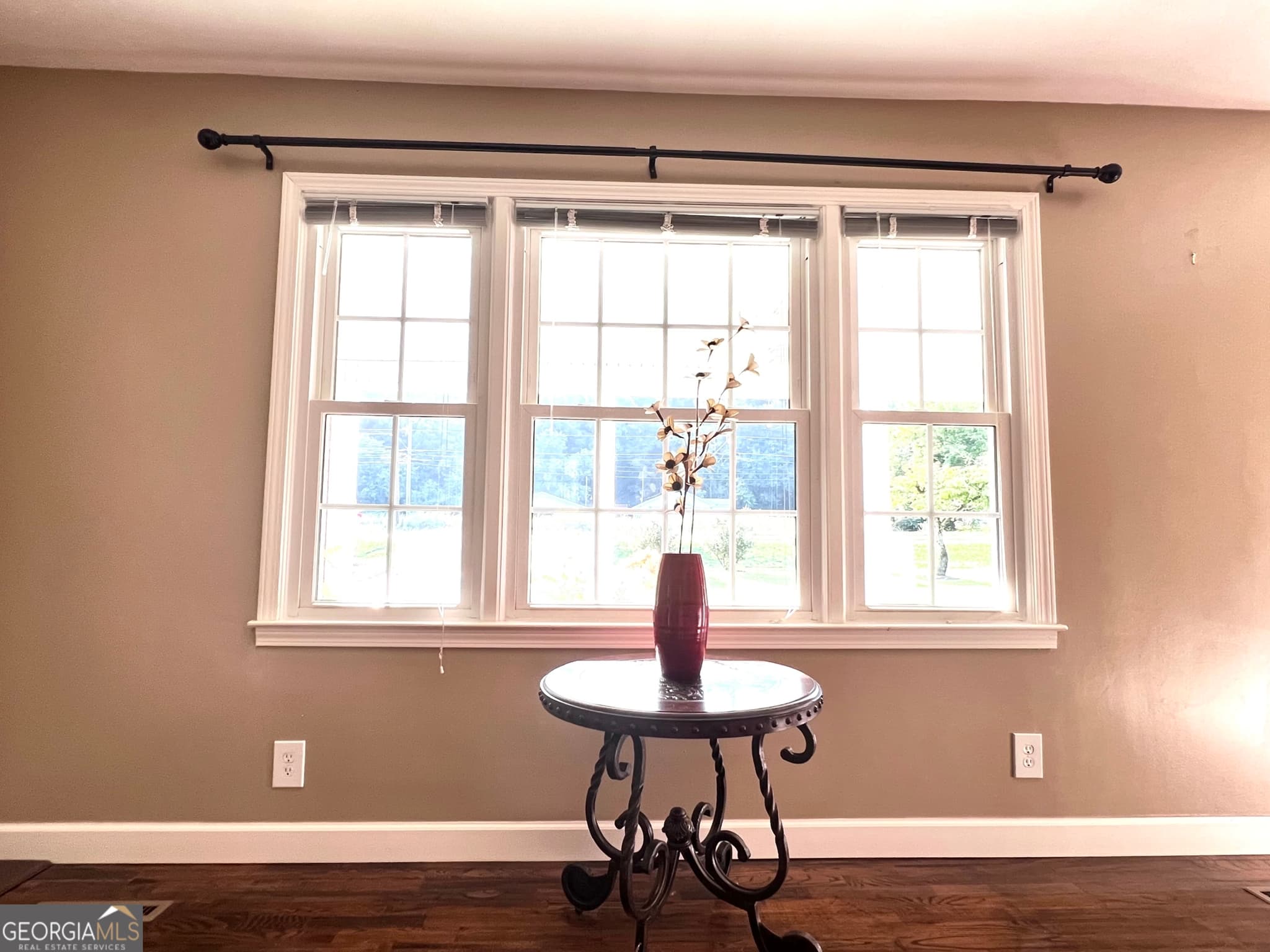 3 bedroom, 2 bathroom, 1,388 sq ft single family residence for sale at 1517 Cave Spring Road, Rome, GA 30161 — photo 9